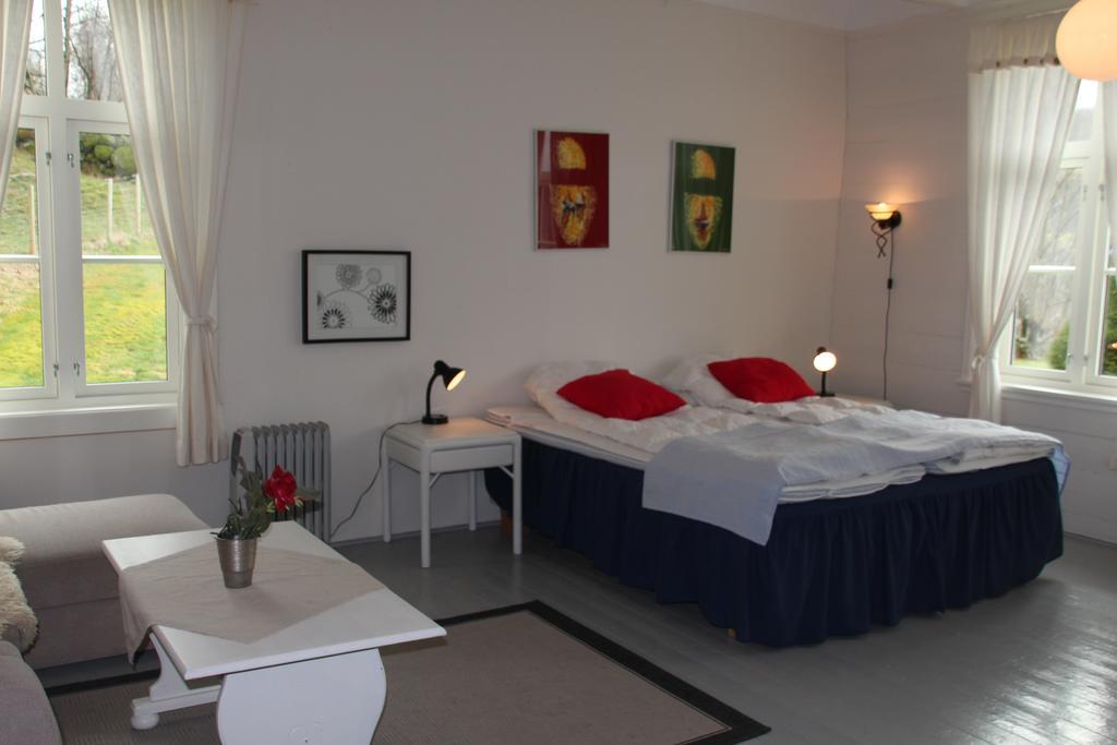 Hoiland Gard Gardshotellet Hjelmeland المظهر الخارجي الصورة