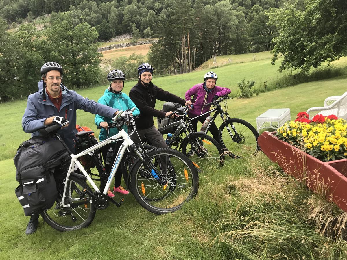 Hoiland Gard Gardshotellet Hjelmeland المظهر الخارجي الصورة