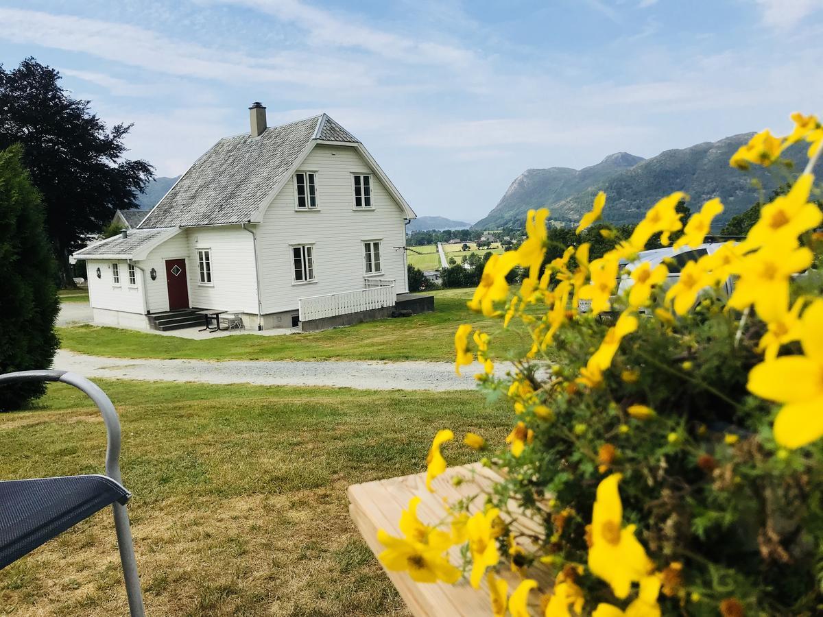 Hoiland Gard Gardshotellet Hjelmeland المظهر الخارجي الصورة